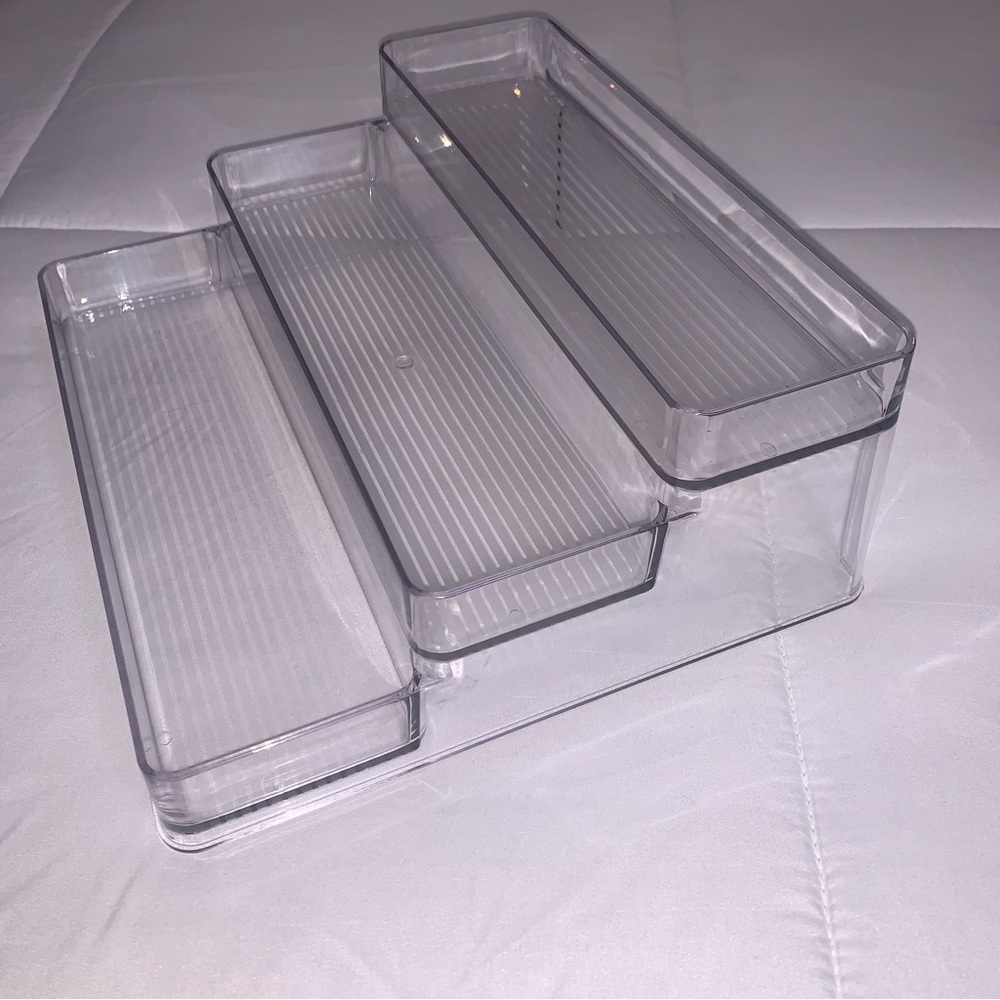 Acrylic Display Case / Organizing Storage Shelf - Picture 3 of 5